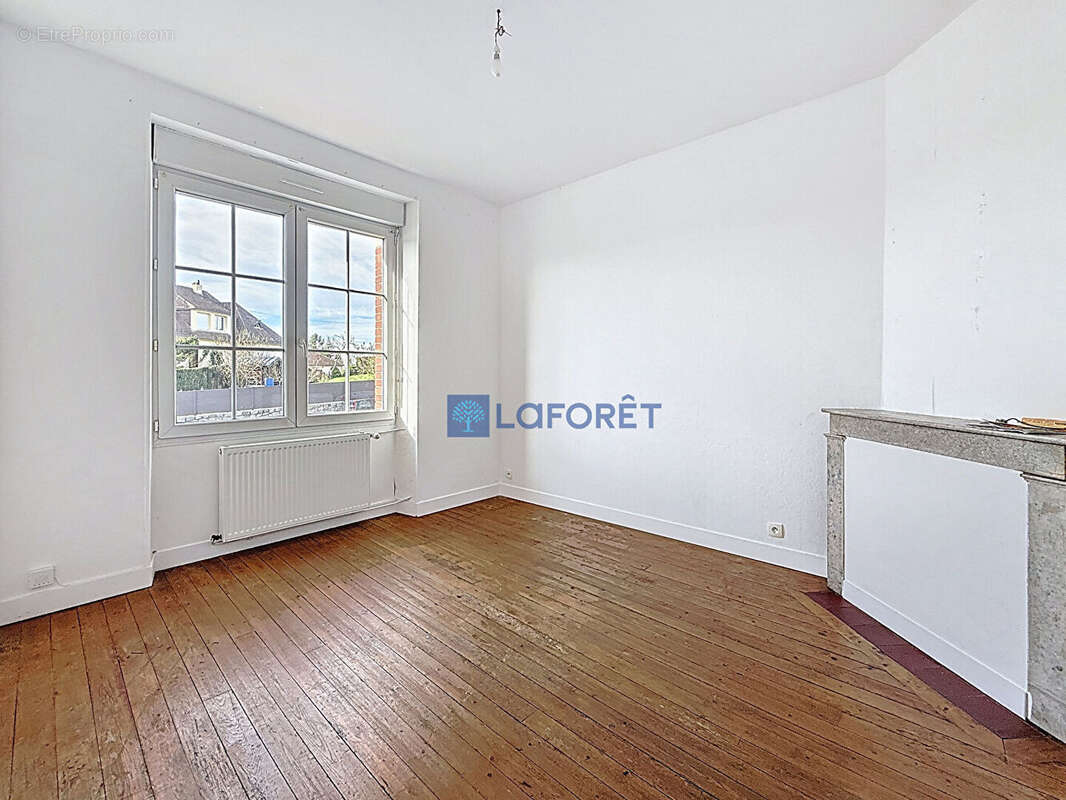 Maison à SAINT-GEORGES-DES-GROSEILLERS