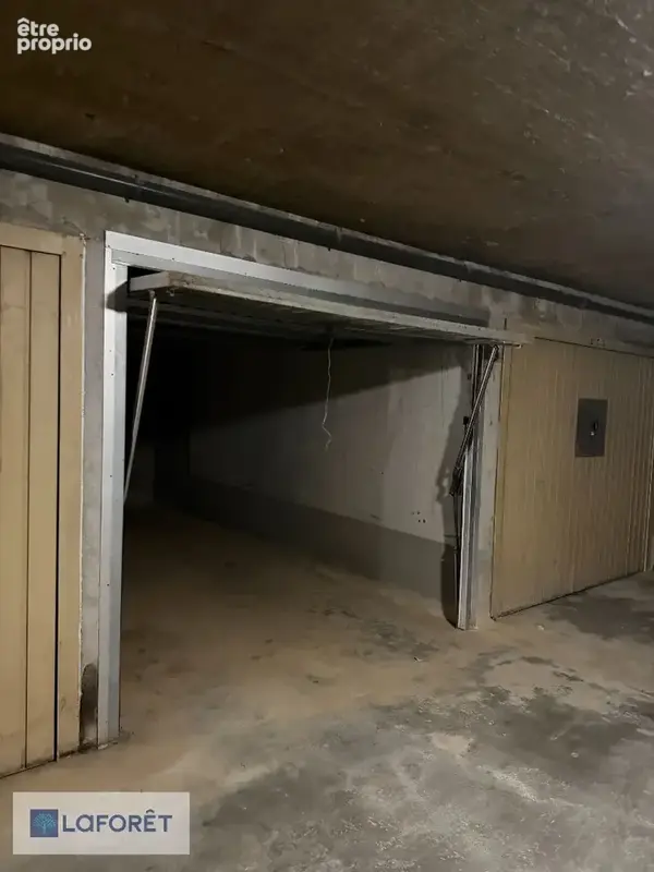 Garage en sous-sol ? Résidence sécurisée ? Six-Fours-les-Plages, proche centre-ville - photo 2