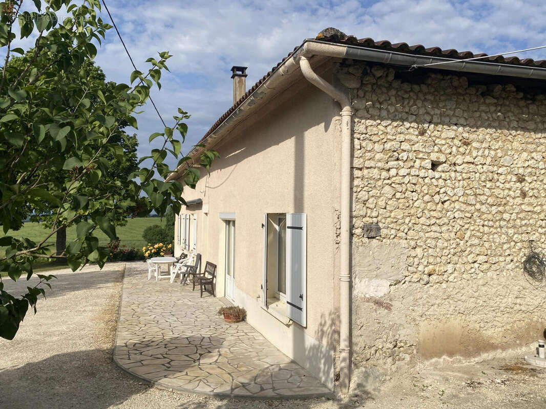 Propriété de Campagne avec Fort Potentiel Proche Chalais - photo 4