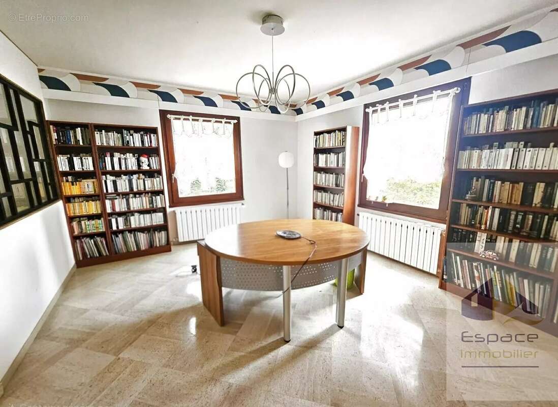 Maison à AIGREFEUILLE-D'AUNIS