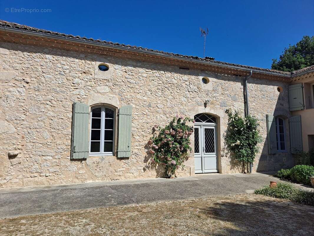 Maison 405 m² à Lectoure  - photo 5