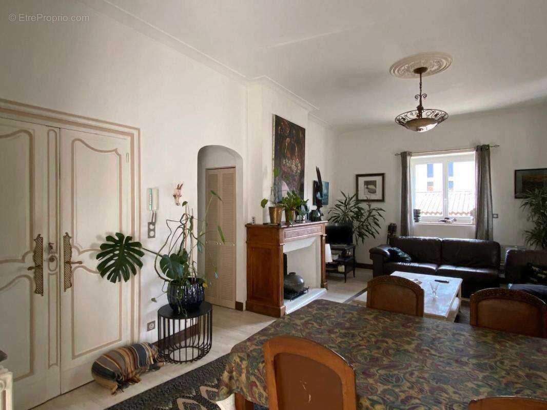 Appartement à CARCASSONNE