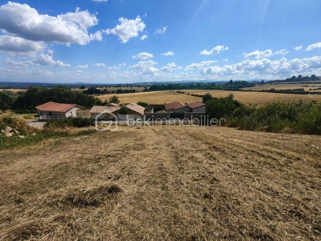 Terrain à bâtir avec vue panoramique – Un cadre de vie privilégié à Nollieux - photo 7