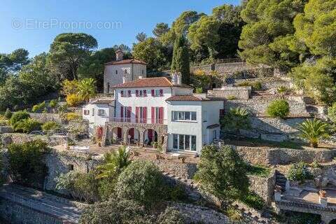 Maison à GRASSE