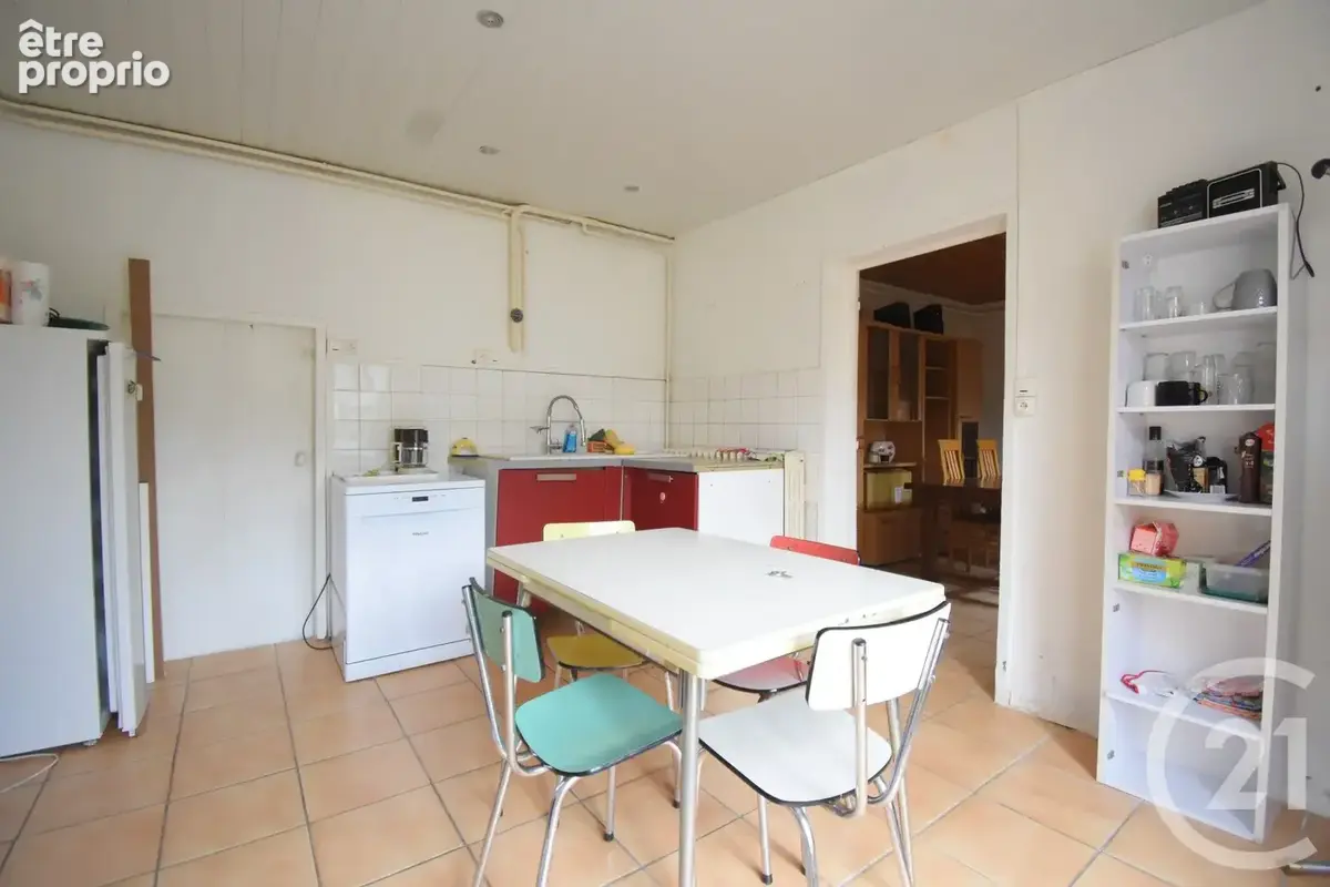 Maison 69 m² à Cusset  - photo 2