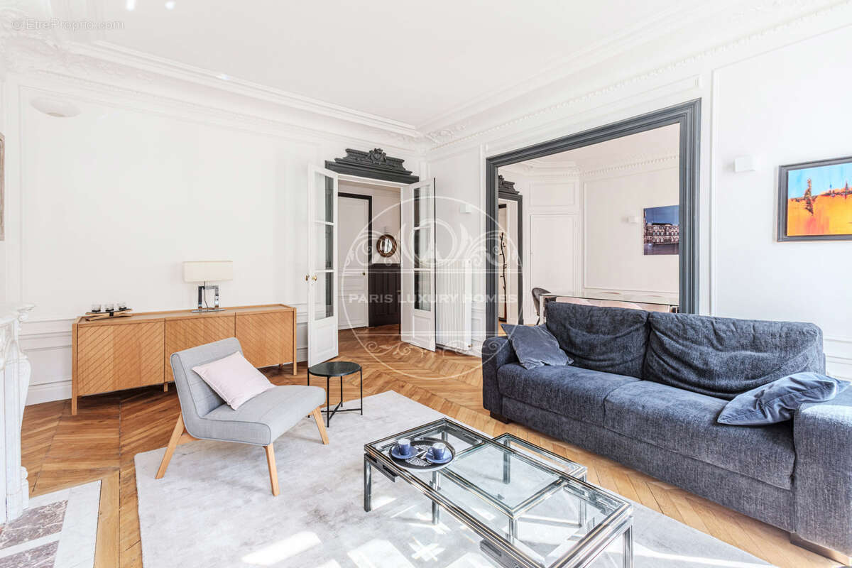 Appartement à PARIS-6E