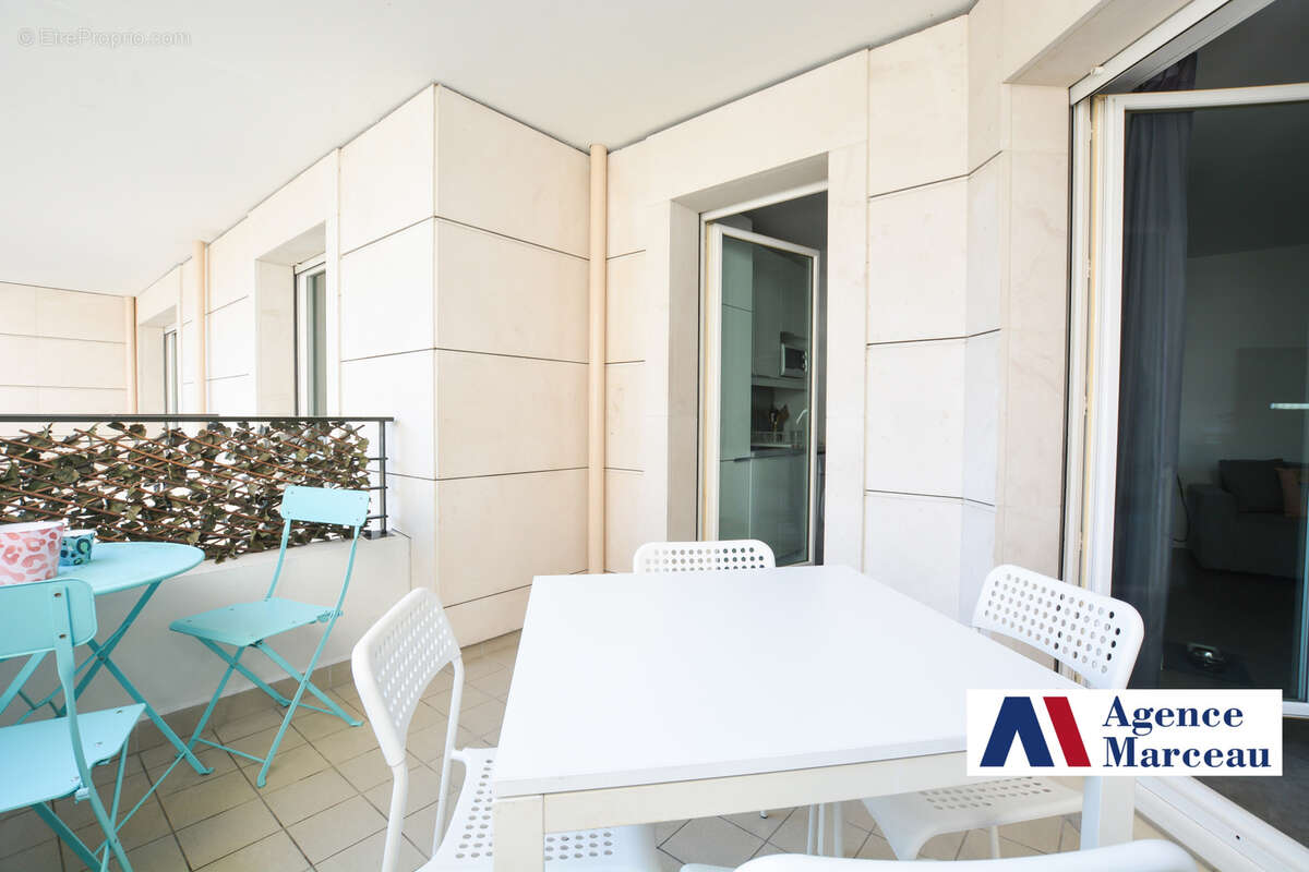 Appartement à COURBEVOIE