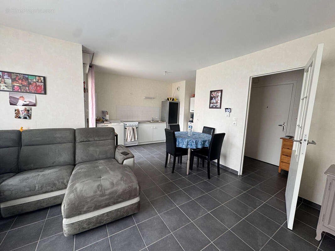 Appartement à FLEURY-SUR-ORNE