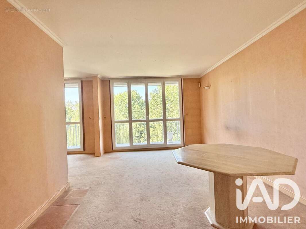 Appartement 80 m² à Chilly-Mazarin  - photo 5