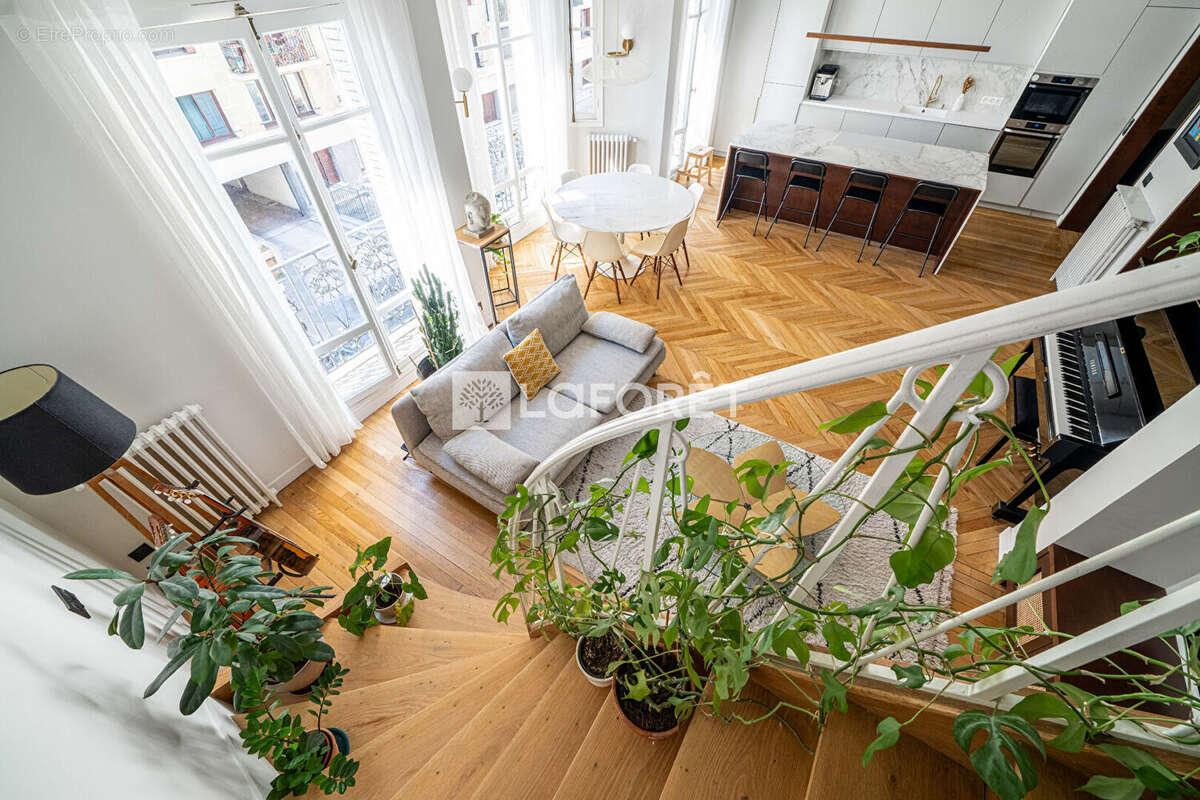 Appartement à PARIS-15E