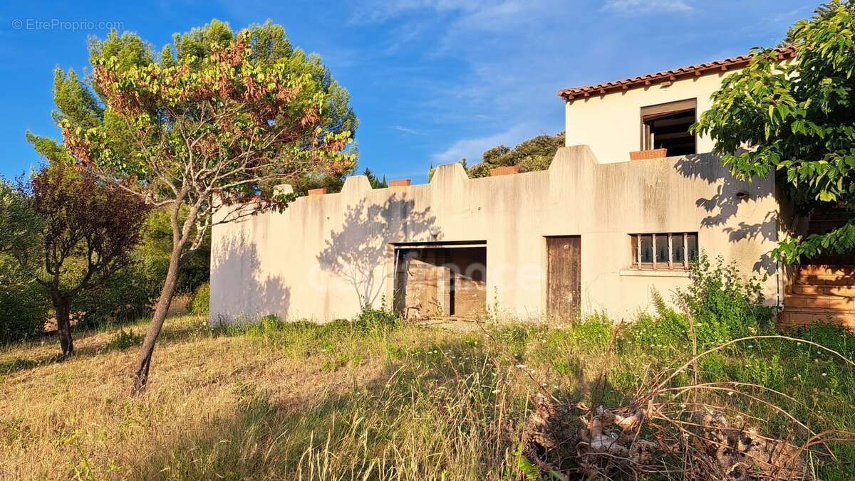 "Rare Gignac, emplacement unique vue panoramique exceptionnelle, Villa 6 pièces 148m2, terrain 2625m2" - photo 5