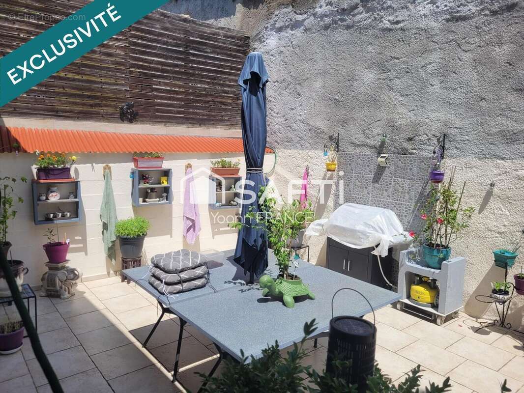 Maison 170 m² à Tarare  - photo 8
