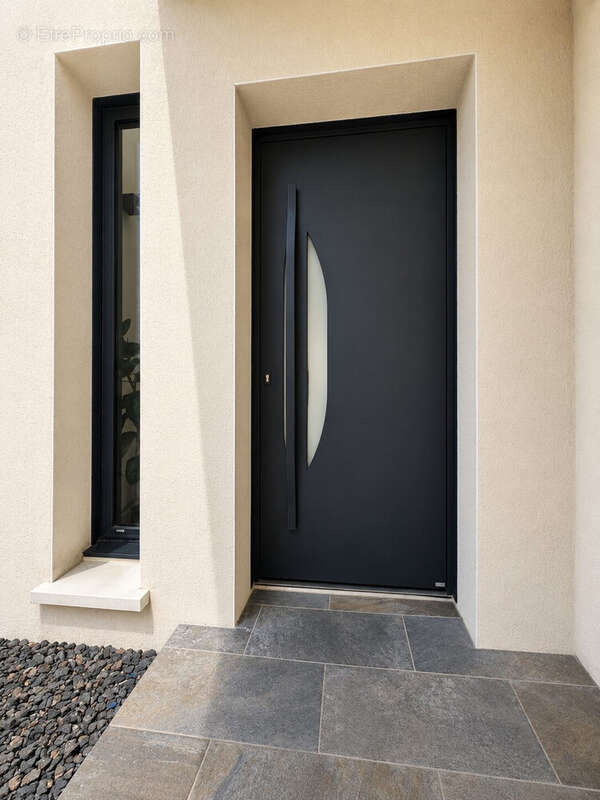 Maison 140 m² à Mornac-Sur-Seudre  - photo 4