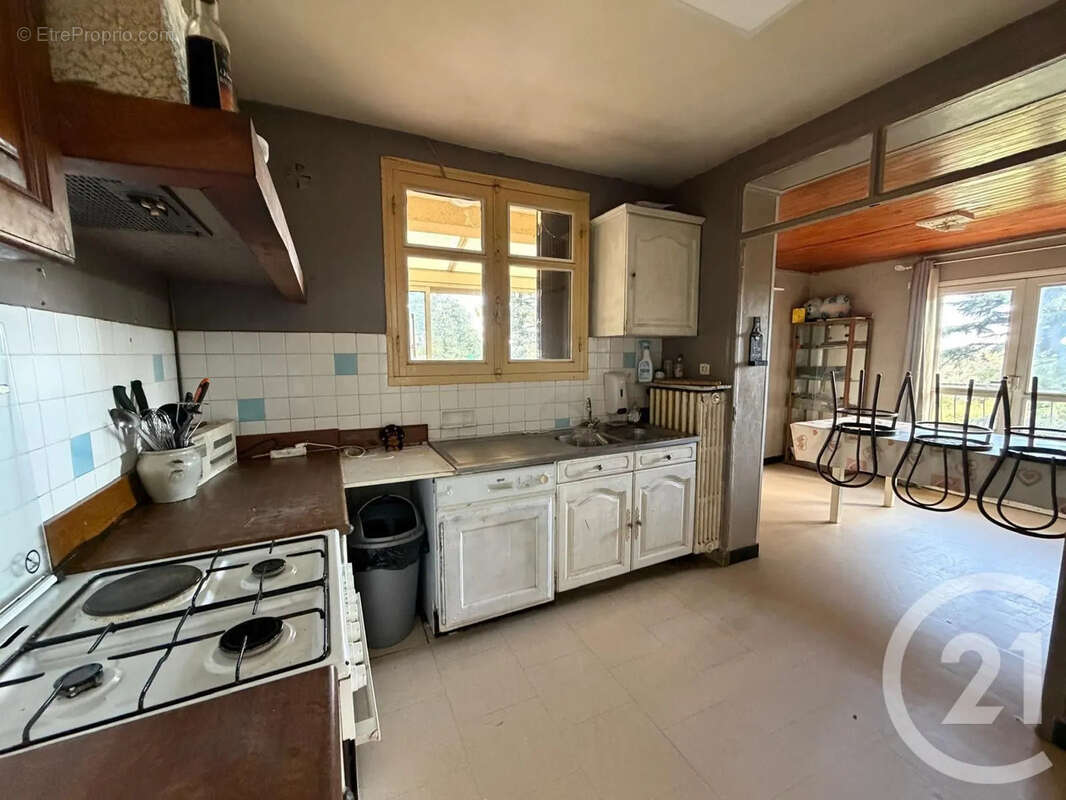 Maison 117 m² à Annonay  - photo 2