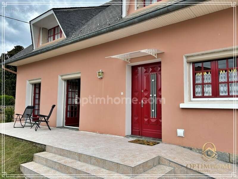 Une maison familiale où chaque espace raconte une histoire - A vendre 6 pièces LANNEMEZAN (65) - photo 12