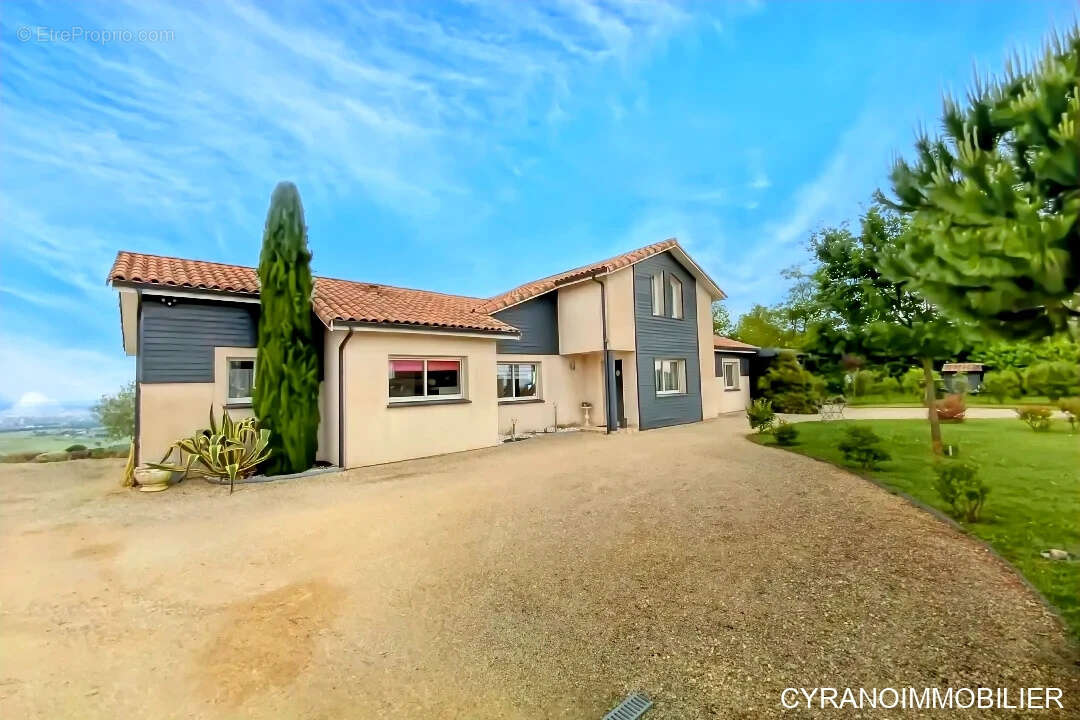 Maison à MONBAZILLAC