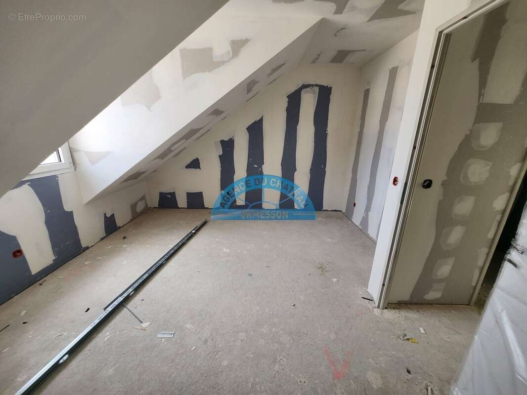 Maison à ORMESSON-SUR-MARNE