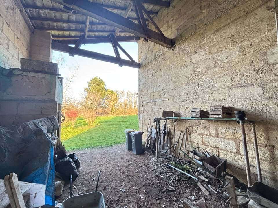 GENISSAC maison à aménager 38 m² parcelle 107m² – 49 000 € - photo 3