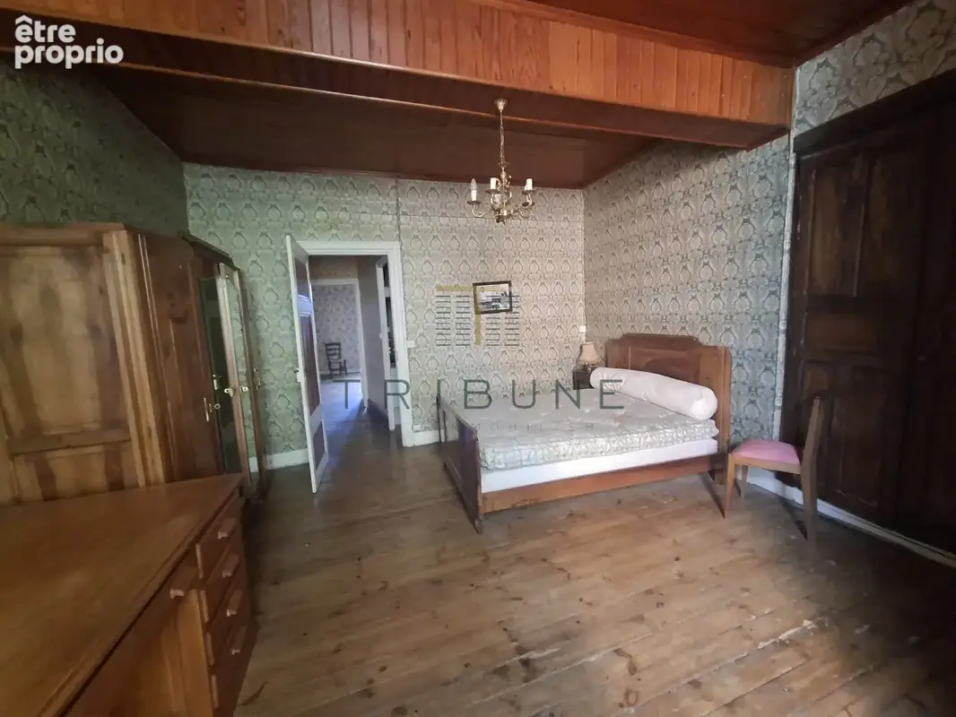 SAINTE COLOMBE EN BRUILHOIS, maison de village de 8 pièces dont 4 chambres - photo 12