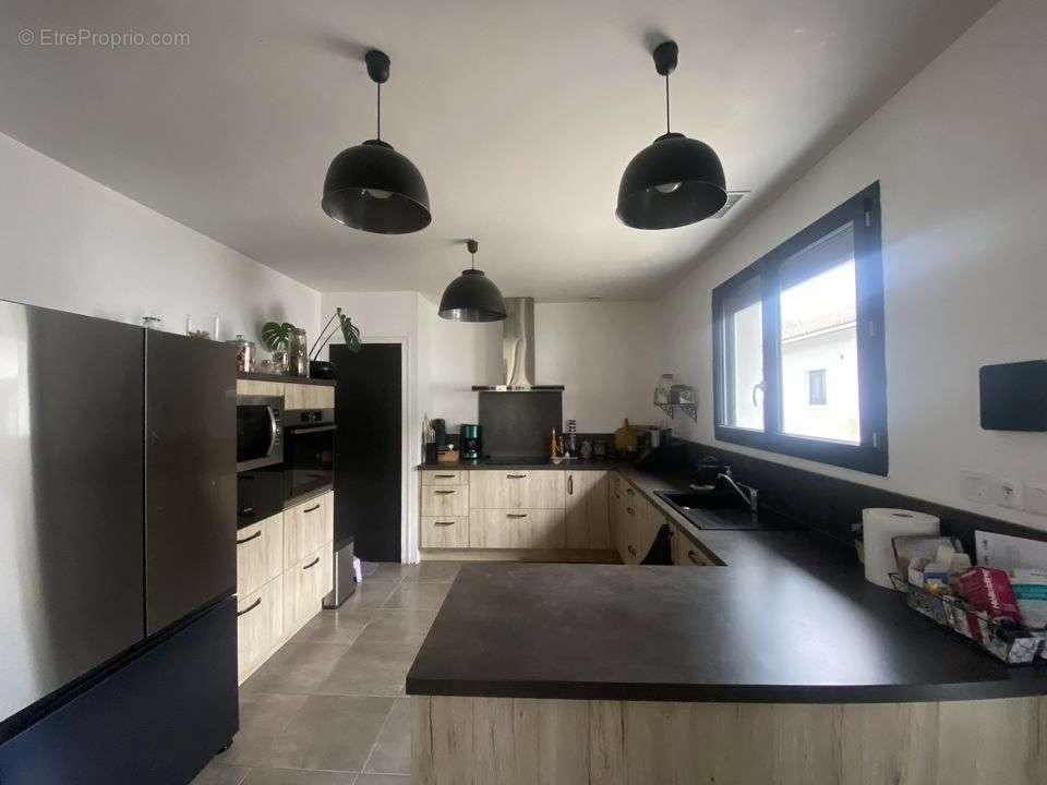 Maison à SAINT-JULIEN-EN-BORN