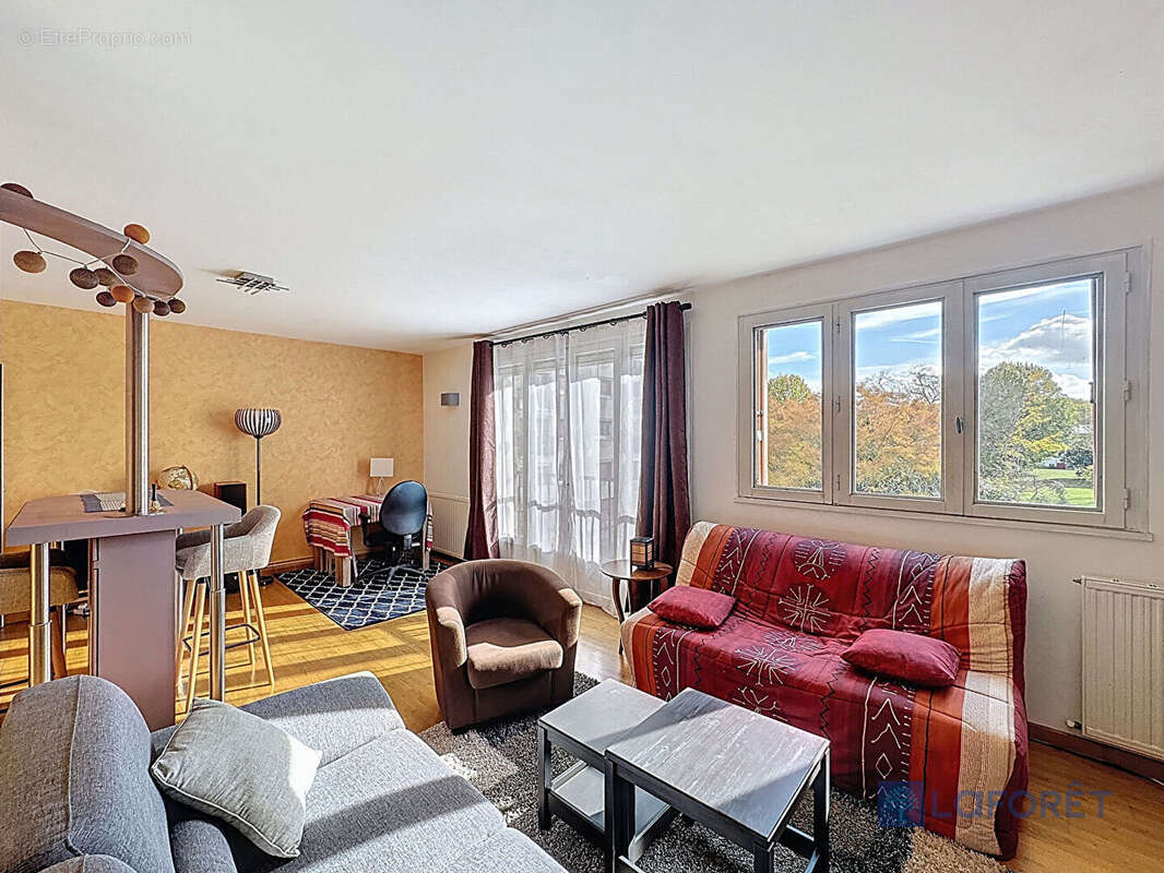 Appartement à SAINT-GERMAIN-LES-ARPAJON