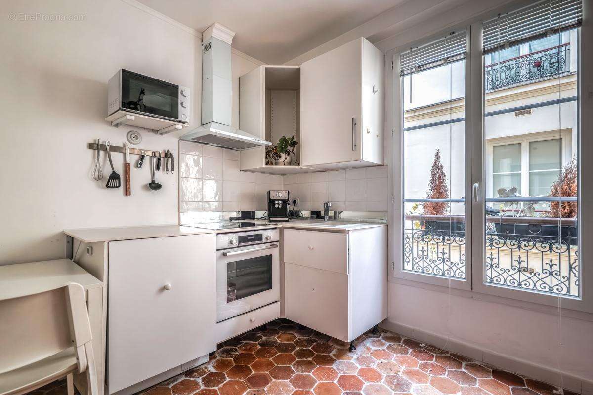 Appartement à PARIS-11E