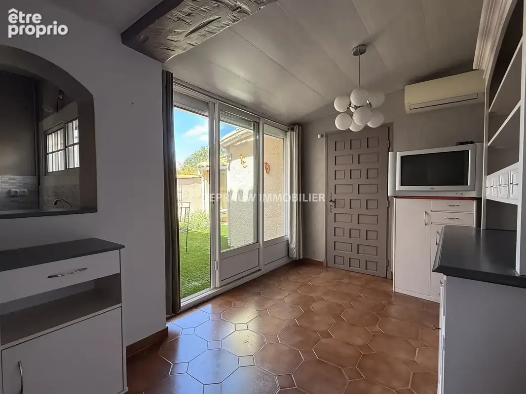 POLLESTRES - Maison 3 faces avec piscine, garage et terrasse - photo 9