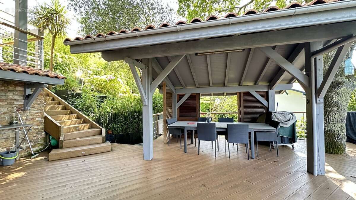 Villa d'architecte de type t6 de 240 m2 avec piscine - photo 29