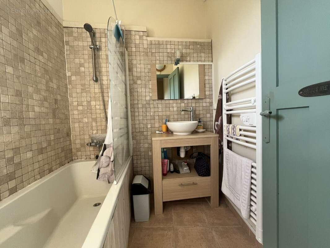 Maison à SAINT-GENIES-DE-FONTEDIT