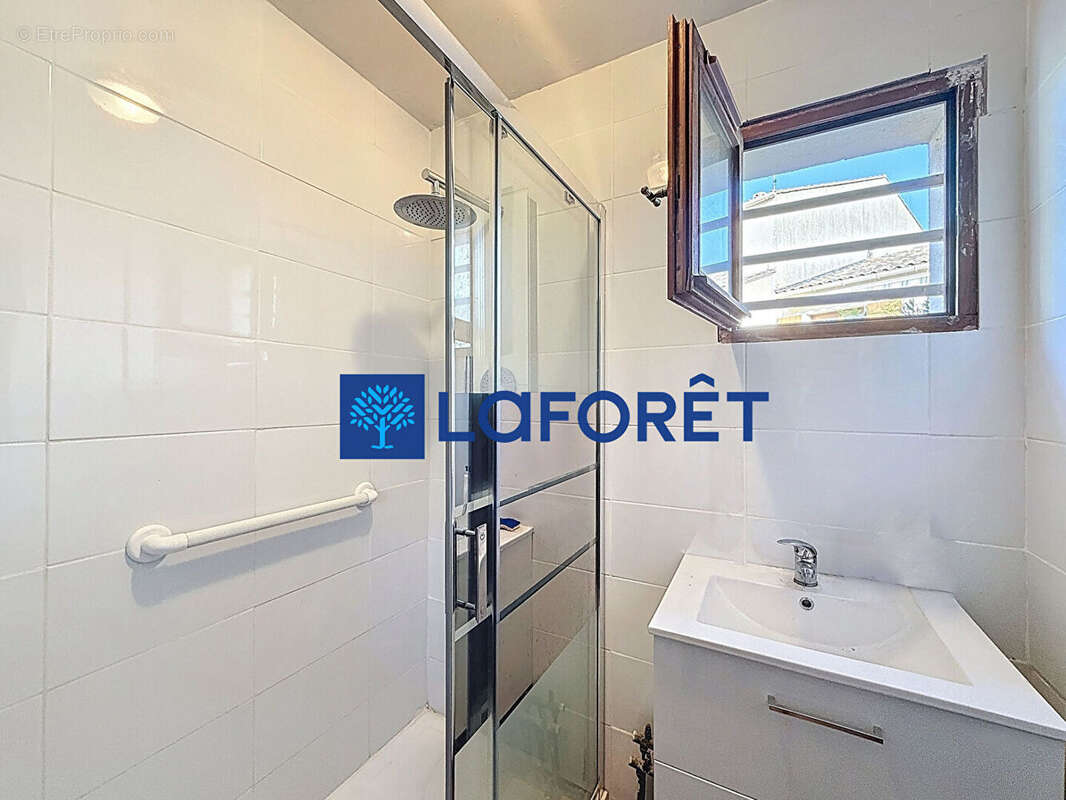 Maison à CARQUEIRANNE