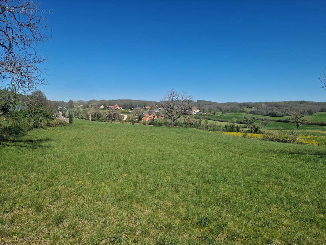 Terrain à NADAILLAC