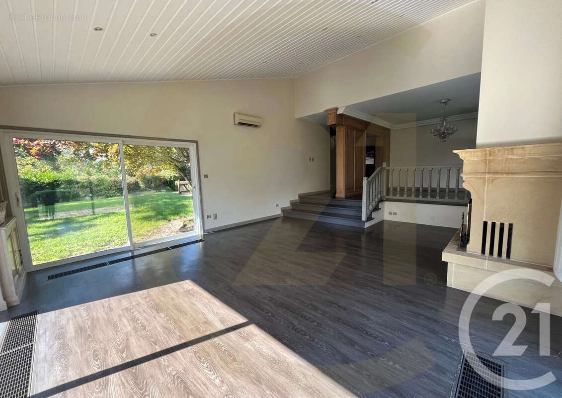 Maison à BOURGOIN-JALLIEU