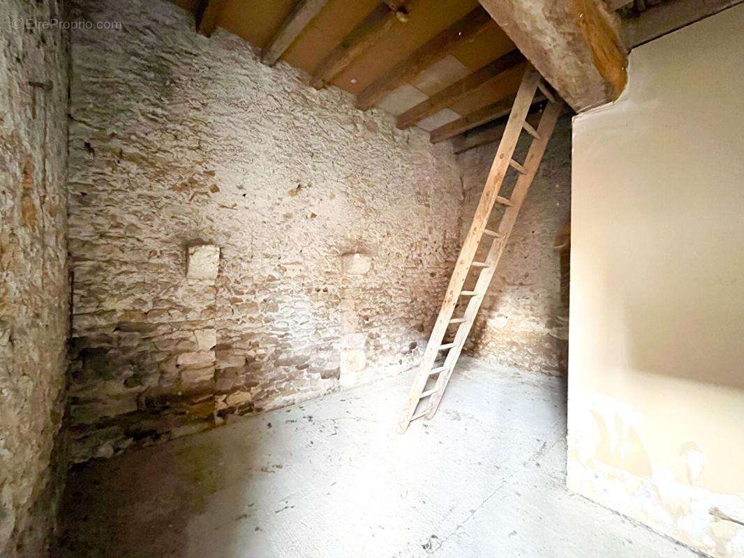Maison à CHABRIS