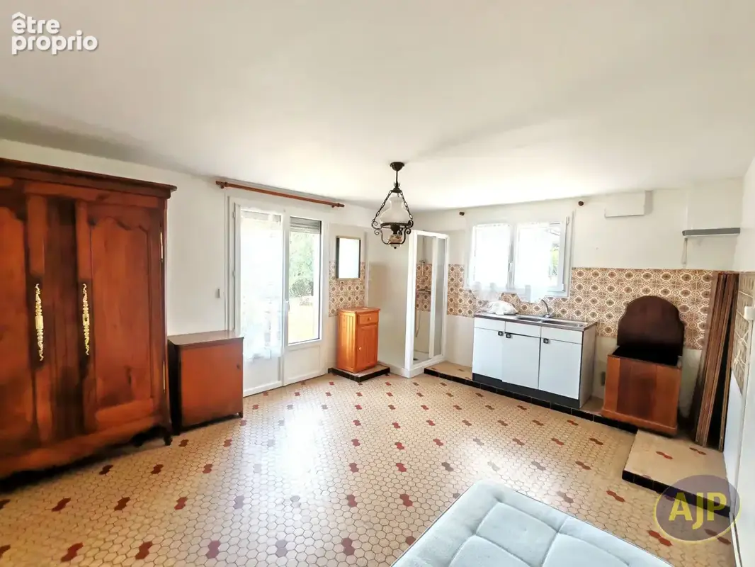 Maison 5 chambres - 1200 m² - photo 3
