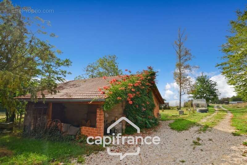 Maison à LONS-LE-SAUNIER