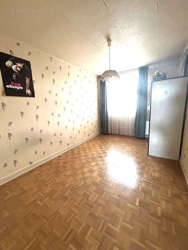Appartement à PIERRE-BENITE