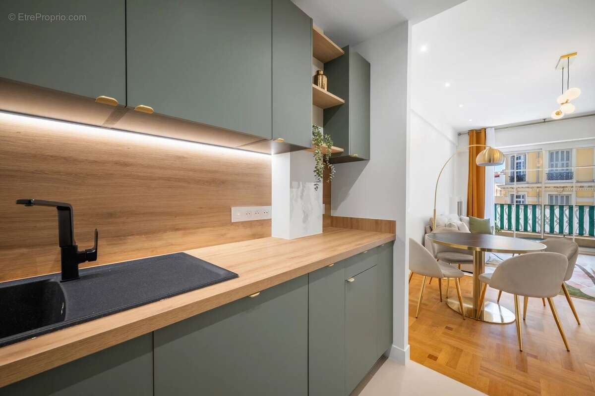 NICE - ALSACE/LORRAINE - Appartement 3 pièces traversant avec terrasses refait à neuf - photo 9
