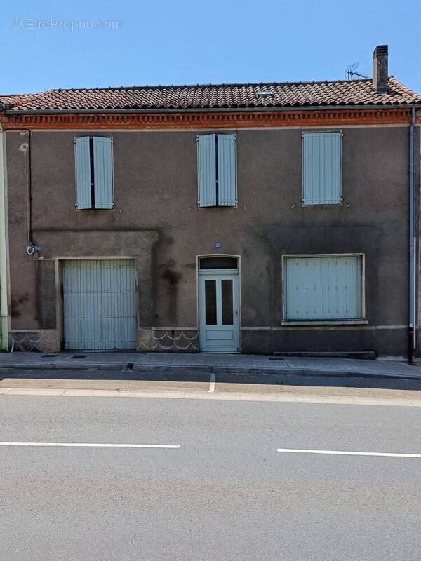 Maison à VILLEFRANCHE-D'ALBIGEOIS