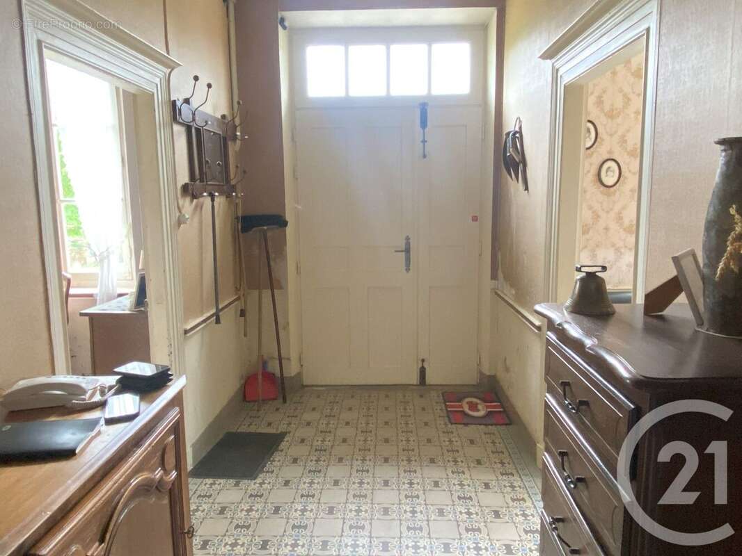 Photo 2 - Maison à SAINT-SULPICE