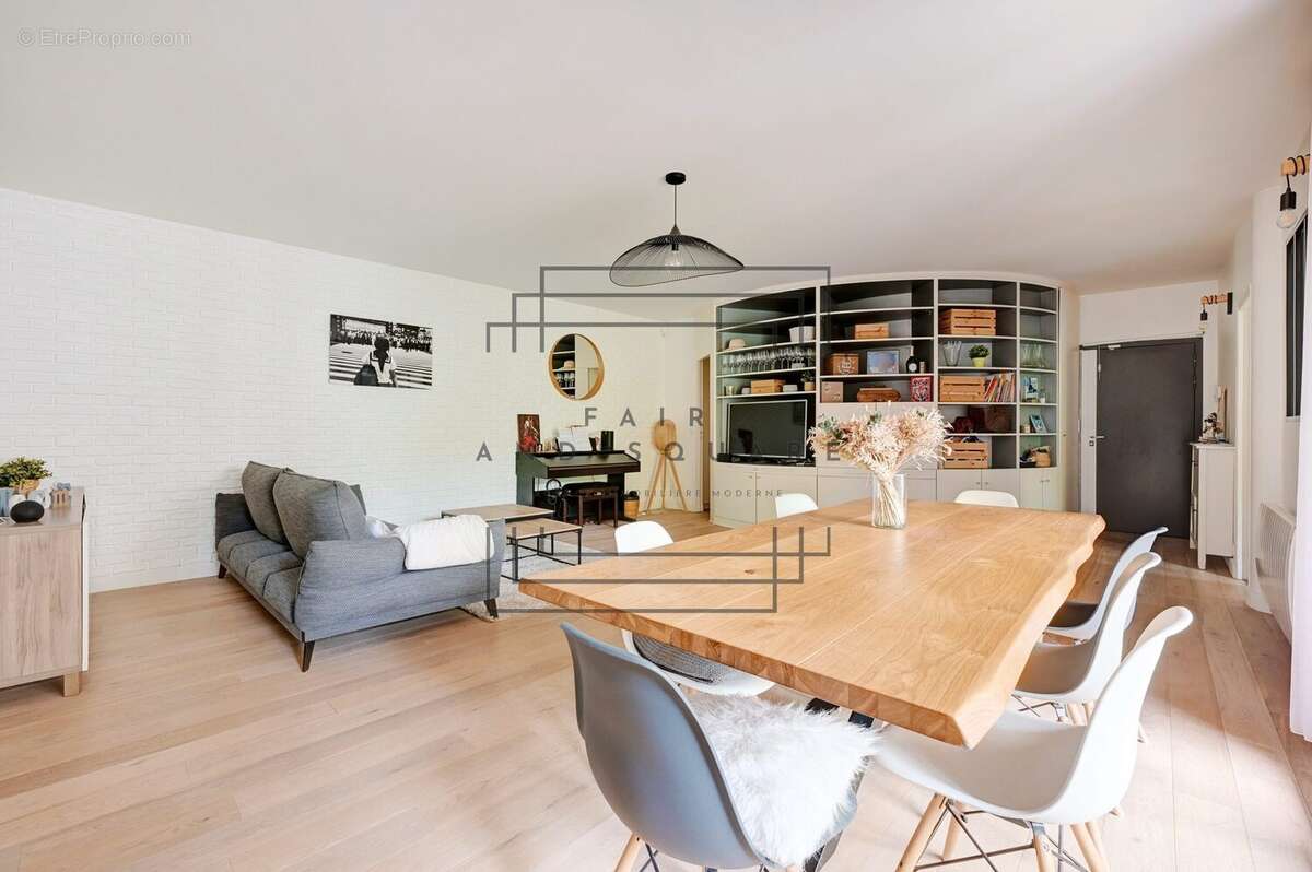Appartement à NEUILLY-SUR-SEINE