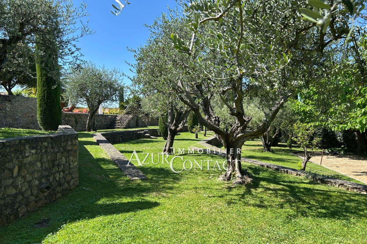 Maison à MOUGINS