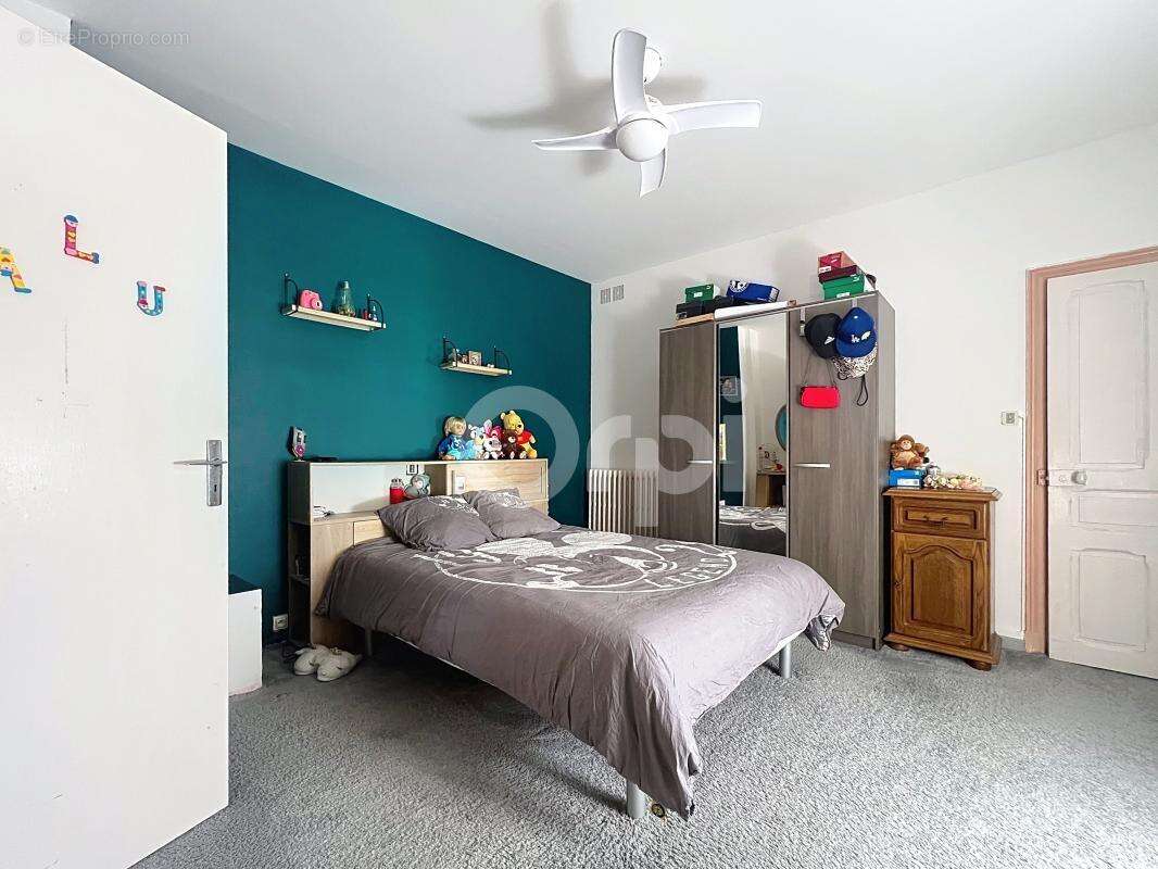 Maison à TERRASSON-LAVILLEDIEU