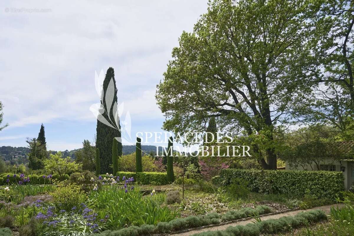 Maison à PEYMEINADE