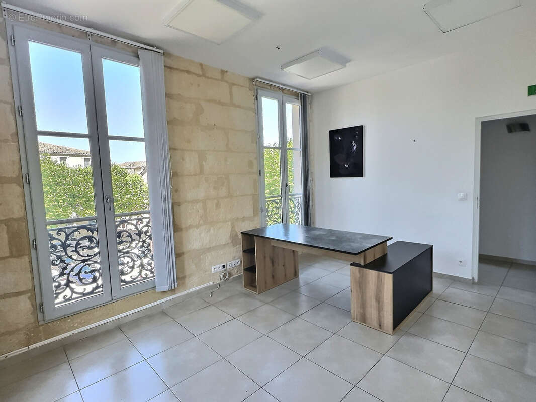 Commerce à SOMMIERES