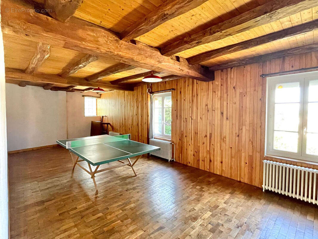 Maison à DOMARIN
