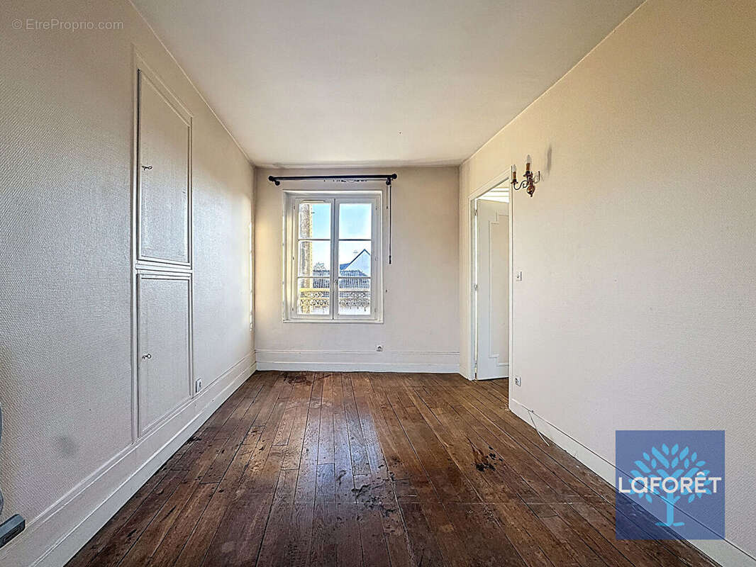 Appartement à CHILLY-MAZARIN