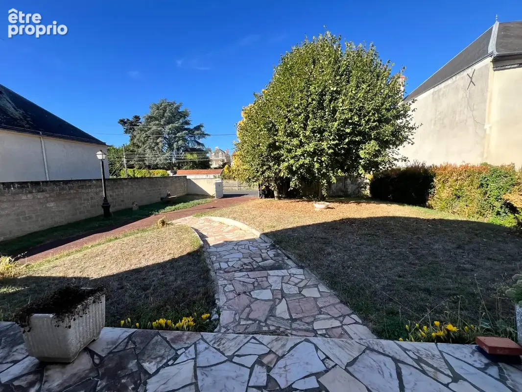 CHÂTELLERAULT – Maison familiale 152 m² – 5 chambres – Vie de plain-pied – Terrain 1 000 m² - photo 16