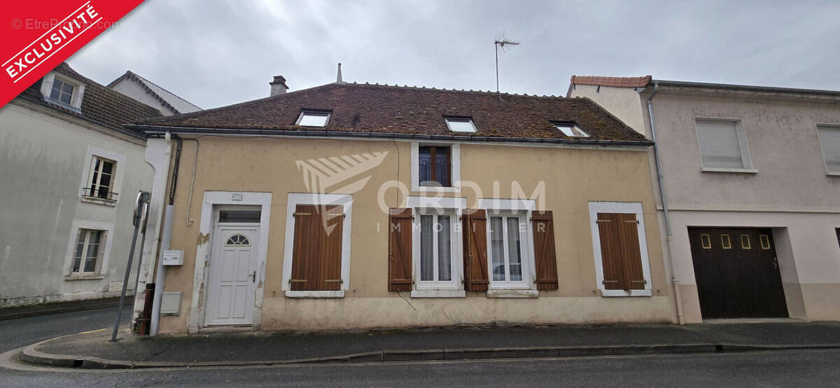 Maison à COSNE-COURS-SUR-LOIRE
