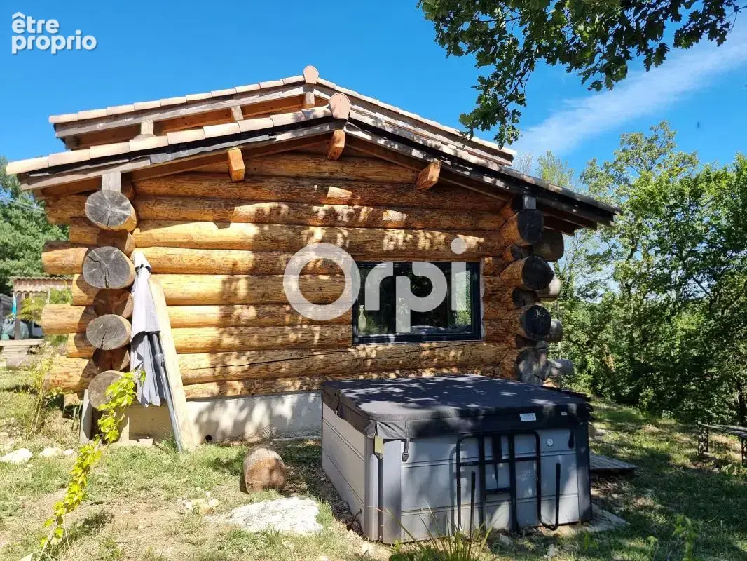 Propriété Unique en Cévennes : Chalet en Fustes, Dépendance & 2,7 Hectares de Nature - photo 3