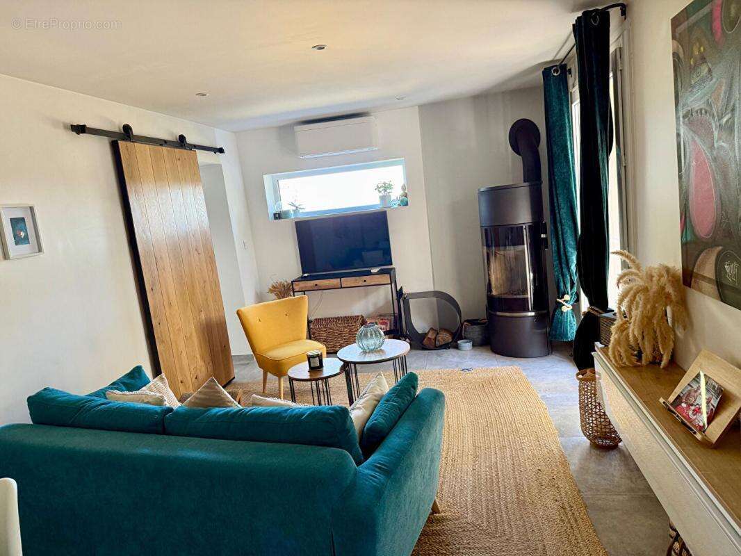 Appartement à VENELLES